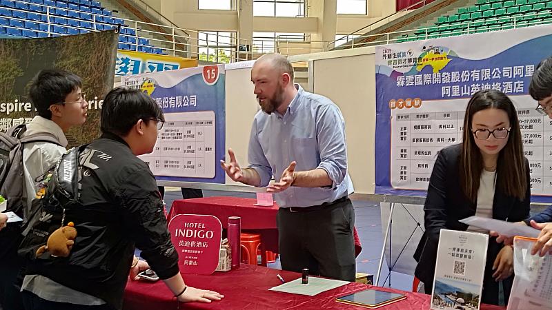 嘉義縣外籍生就業暨實習徵才博覽會,力促留嘉發展