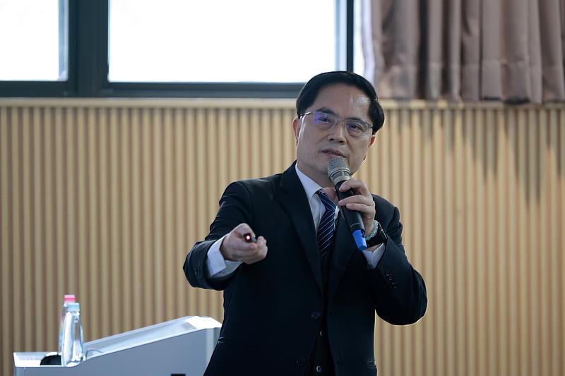 花蓮慈院林欣榮院長受邀至臺北醫學大學醫學院分享新書《醫療希望在花蓮》，以慈濟經驗展現品質提升、人才培育以翻轉東部醫療達到健康平權的理念。（攝影/徐立勤）