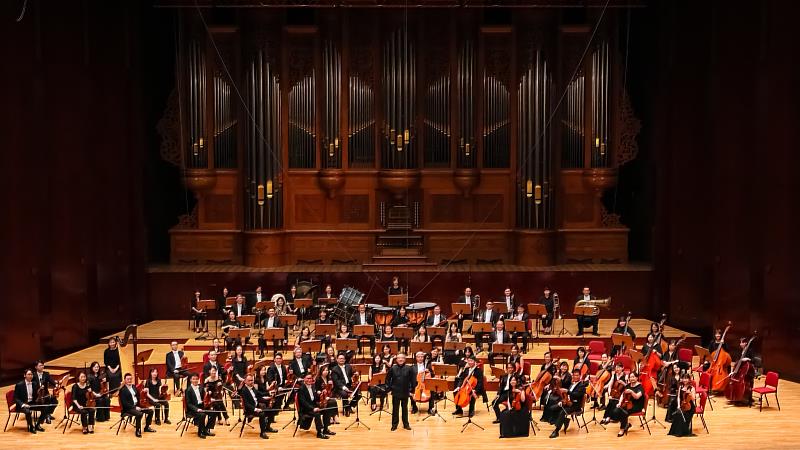 台北愛樂管弦樂團與指揮林天吉，11月22日交響大會串《歡樂頌》。