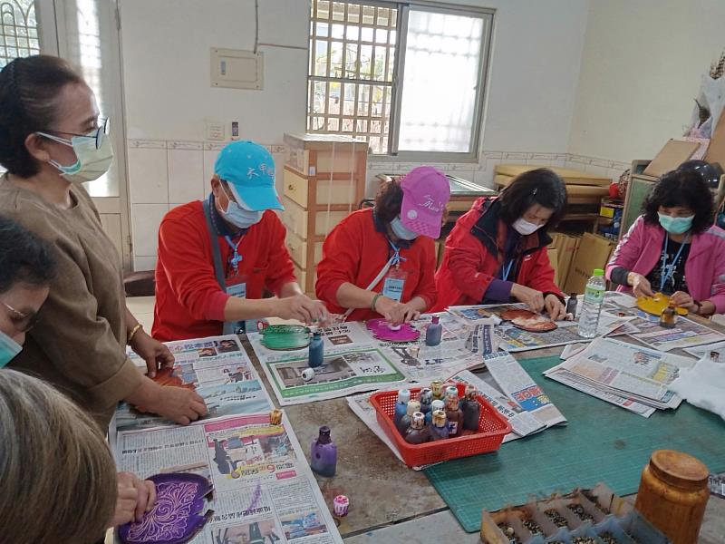 冬季限定秘境開放！屏東縣救國團推出哈尤溪七彩原鄉采風營，走入雲的故鄉。