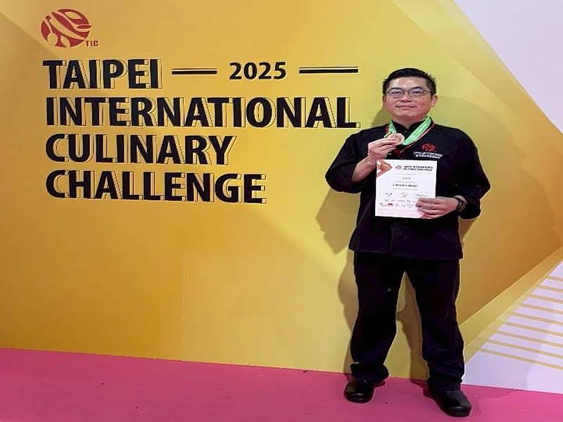 彭俊傑老師榮獲西式海鮮現場熱烹－銅牌