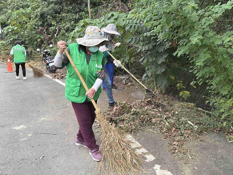 三界埔清潔新氣象，打造宜居環境。