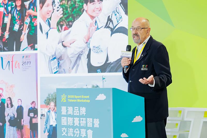 專題演講為由明年舉辦2026國際少年運動會的國際少年運動會委員會榮譽會長Torsten Rasch開場。