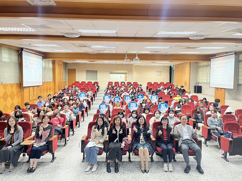 中臺科大「我眼中的護理之美」微電影創作競賽活動合影。