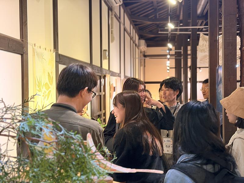 展覽中透過不同藝術家的合作，運用多種森林元素和林田山場域所創造出的具體美好生活想像令代表團印象深刻。