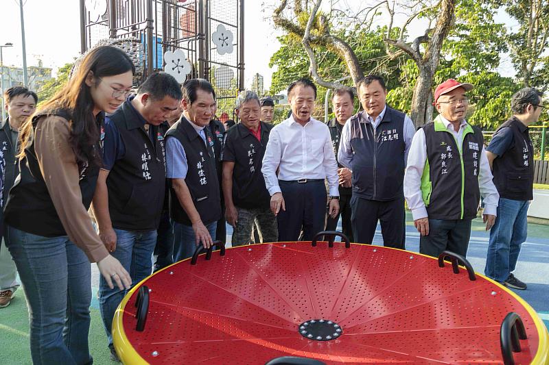 梅山親子公園完工 在地「老幼共融」休閒好去處