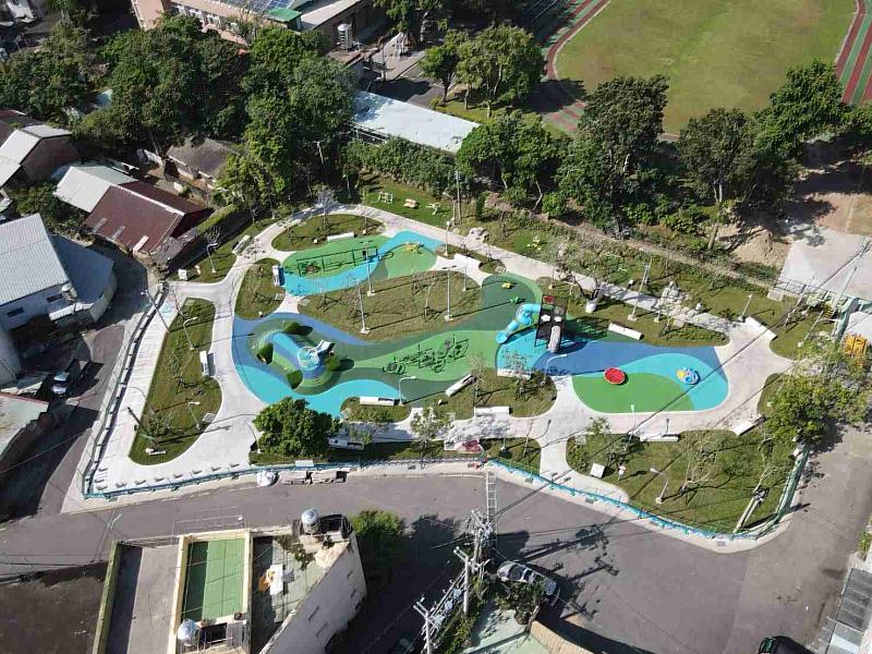 梅山親子公園完工 在地「老幼共融」休閒好去處