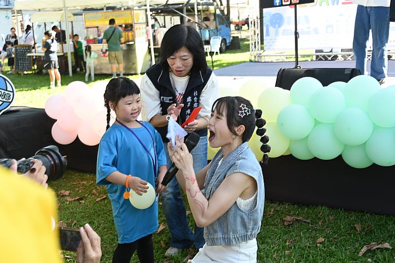 「性平東釋寶」萌翻鐵花村！臺東CEDAW市集 讓性別教育超好玩