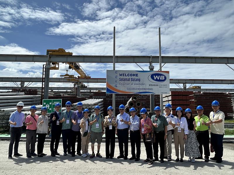 僑委會副委員長李姸慧參訪總會長李富民經營Winabumi Sdn. Bhd.。