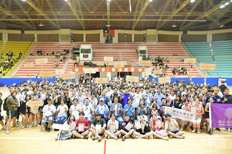 閉幕典禮全體合照。