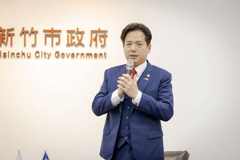 邱臣遠代理市長致詞。