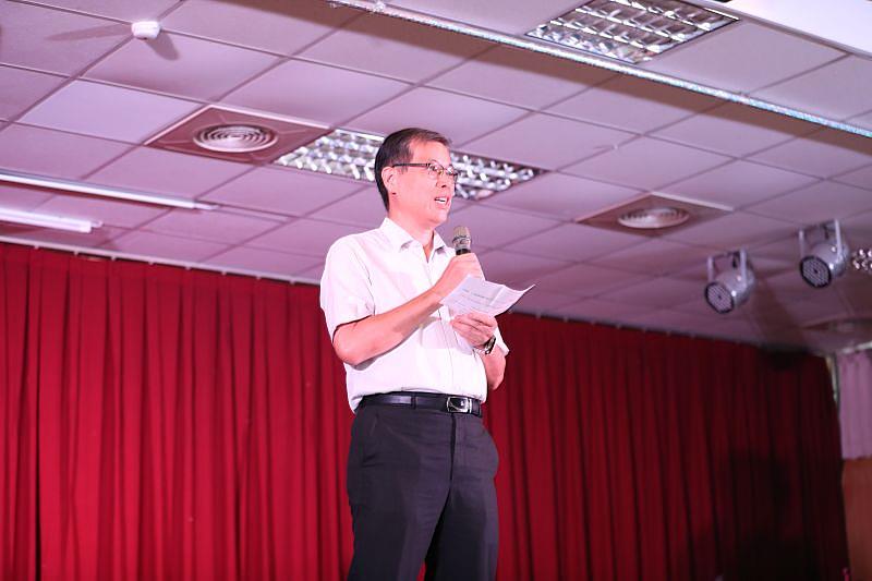 南臺科技大學副校長王振乾教授前來欣賞音樂劇並致詞，肯定師生團隊「落地深耕」與「回歸」的教育意義。