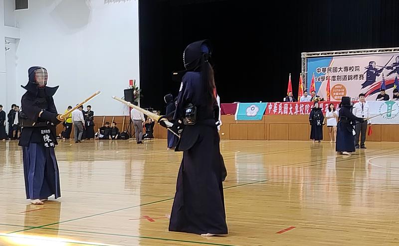 亞大劍道女子隊比賽時的情況。