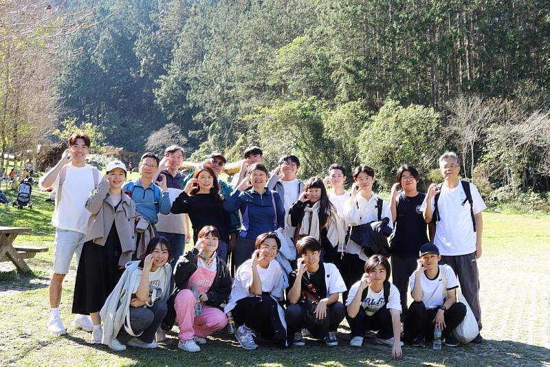 森林城堡．草地大團圓！