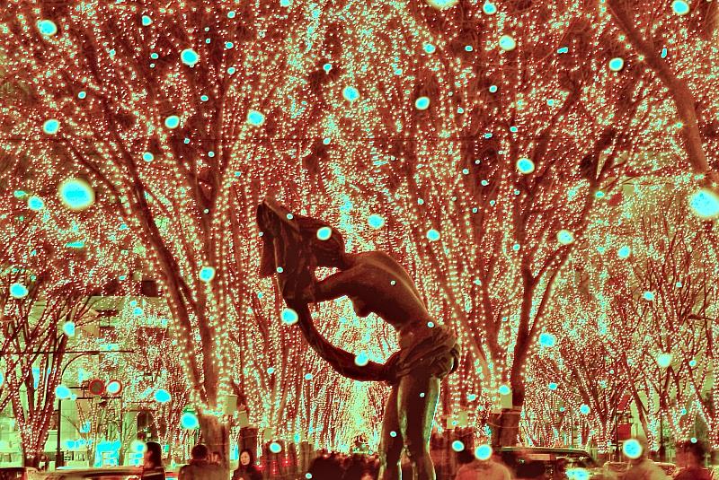 「SENDAI光之樂章」 將於2025年12月5日至2025年12月28日舉行，在定禪寺通綿延的櫸樹林蔭大道旁，127棵參天古木將披掛著約48萬顆閃耀的LED燈，化身為夜空中最璀璨的星辰，打造出動人心魄的冬日畫卷，不僅點亮了仙台的夜空，更溫暖了無數市民和遊客的心房。