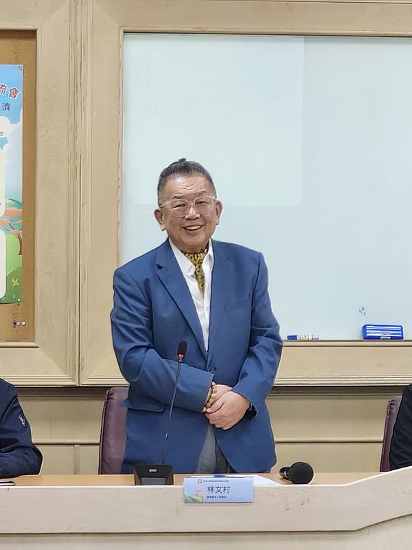 南華大學舉辦「114年度區域產學聯盟交流會」，順億集團林文村總裁致詞。