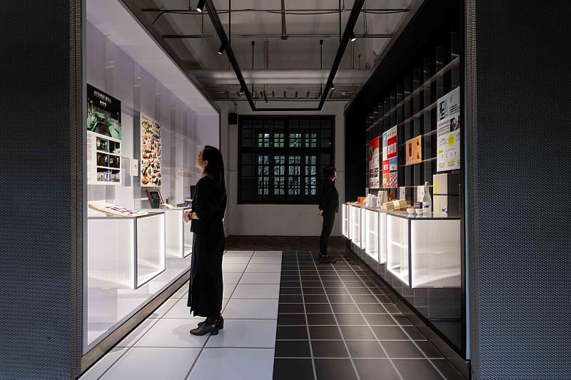 「大小館」透過作品的並置展示，讓觀眾看見設計在不同尺度下的影響力。