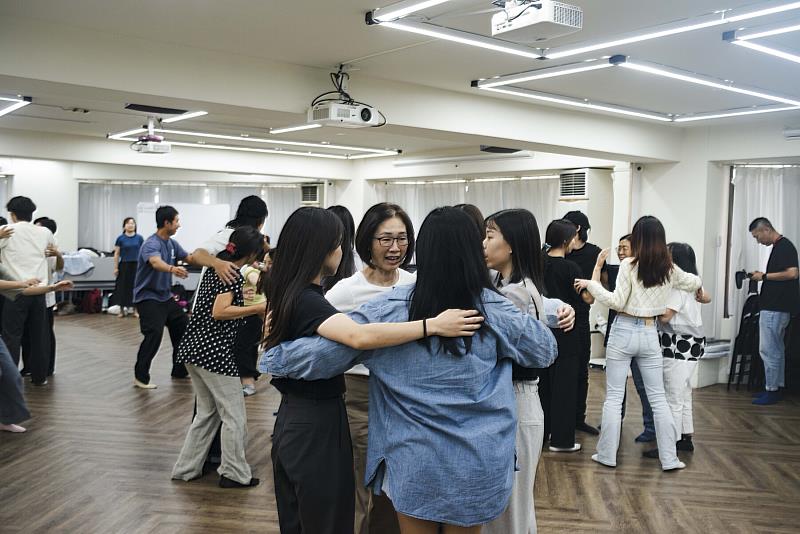 「岸內影視基地2025年環境演員培訓工作坊」表演訓練課程。