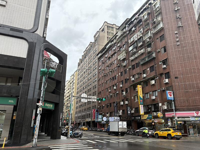 南京復興商圈機能優，住宅產品類型多元。