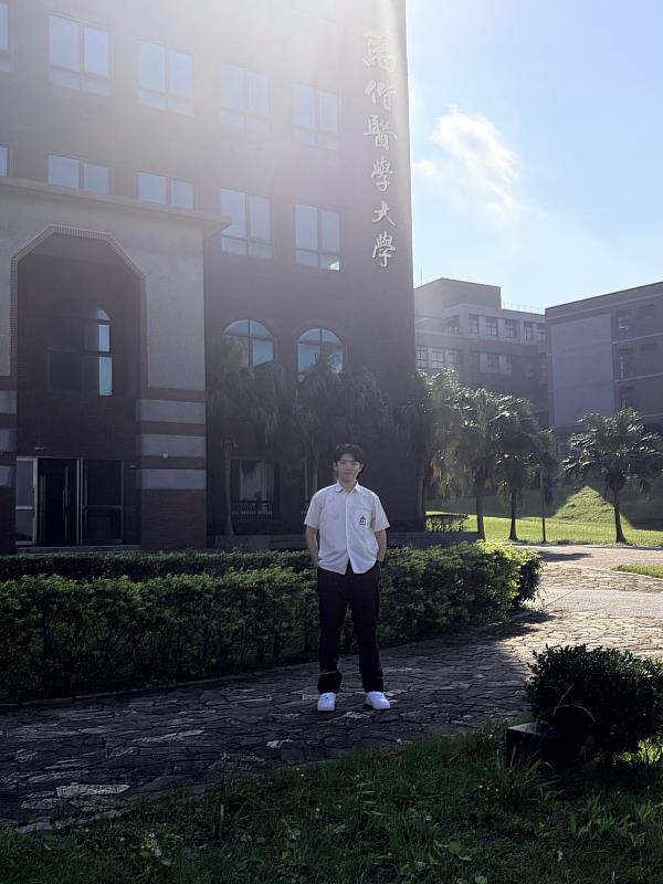 馬偕醫學大學醫學系學生吳泓德。