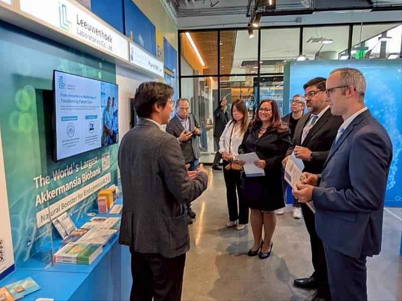 雷文虎克進駐鳳凰城Taiwan AI Smart Health Showcase Center,吸引國際潛在合作機會。圖/本公司提供