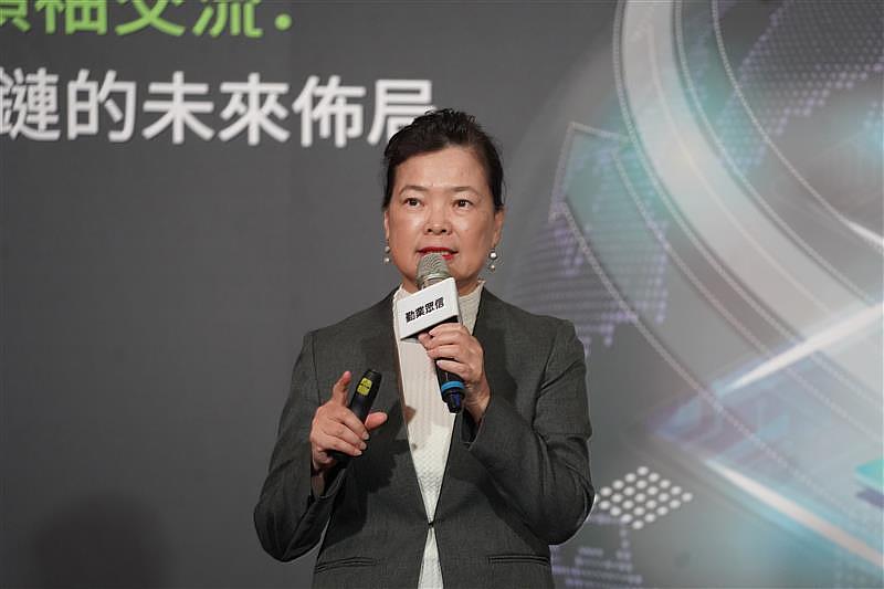 前經濟部長王美花。