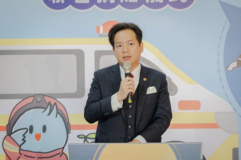 代理市長邱臣遠致詞。