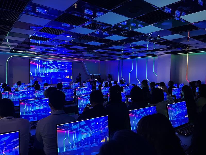 本次導入的73台A23工作站具備CPU＋NPU架構，為目前業界領先等級的AI PC，能支援東海的高密度、長時間教學需求，並為大型模型訓練與資料分析奠定可靠基礎。