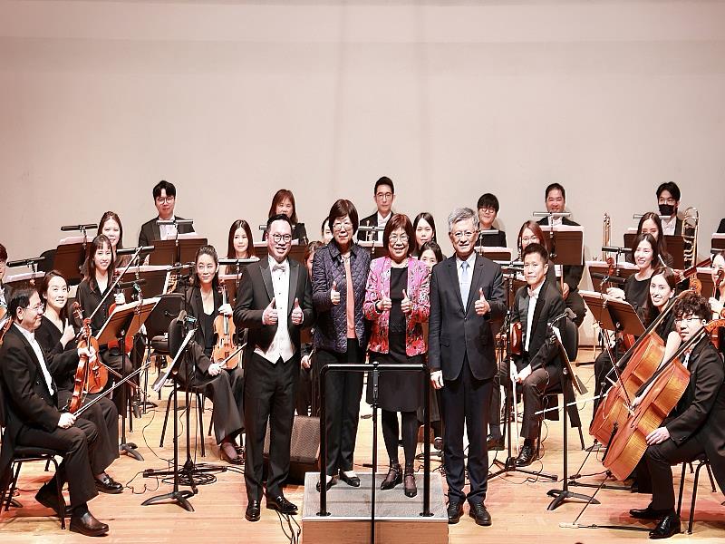 臺灣銀行跨越世代百年精彩 歲末感恩音樂饗宴 知性與感性回饋財富管理貴賓