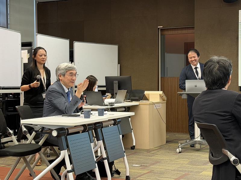 林正介副校長擔任「Brain Health in Ageing Communities」場次座長，日本Osamu Katayama研究員做報告。