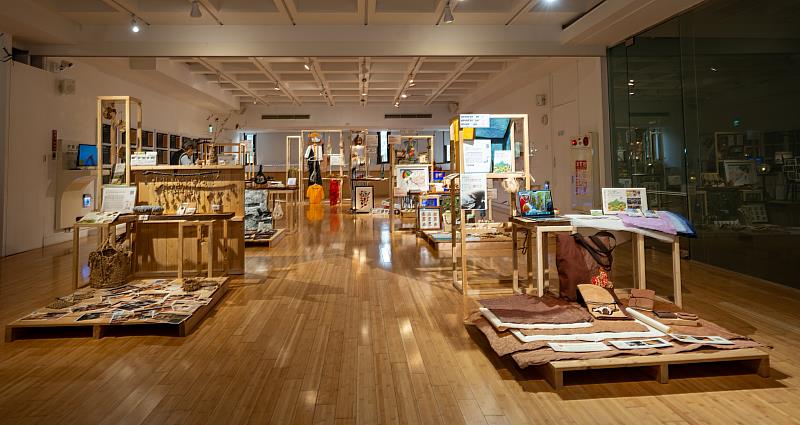 10組團隊以工藝示範永續行旅、教育、福祉與責任消費等多元實踐成果。