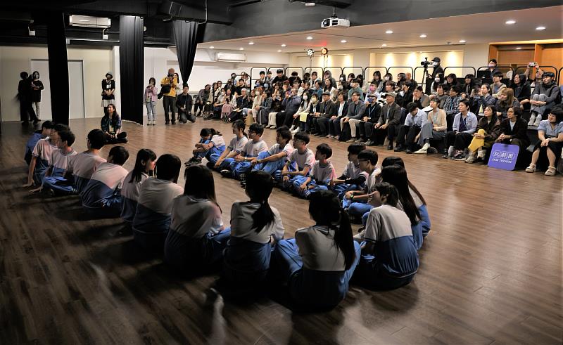 國立臺南生活美學館希望帶給孩子們有趣的藝術教育,「來𨑨迌」是核心精神,讓不同教育階段學生,都能獲得豐富的藝術文化體驗。