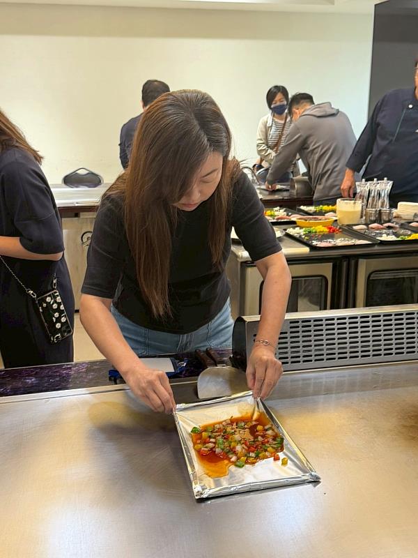 教師體驗「智慧餐飲與品味生活實務」活動內容。