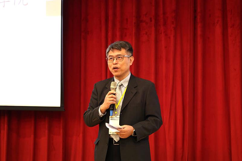 中山醫大健康管理學院院長張士昱致詞時強調，高齡營養非單純醫療議題，而是橫跨營養、食品加工到飲食行為的跨域整合。