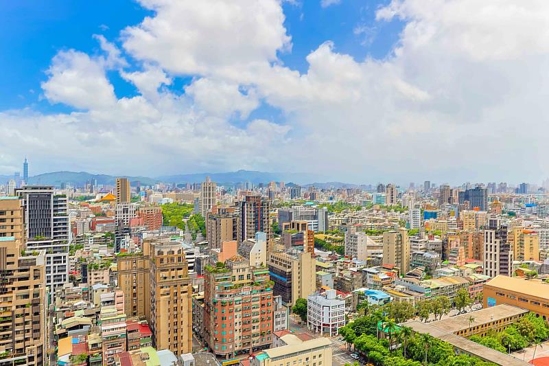 受新青安房貸鬆綁和年底購屋旺季挹注，永慶房產集團11月全台交易量月增3%、年增7%。（房市示意圖）