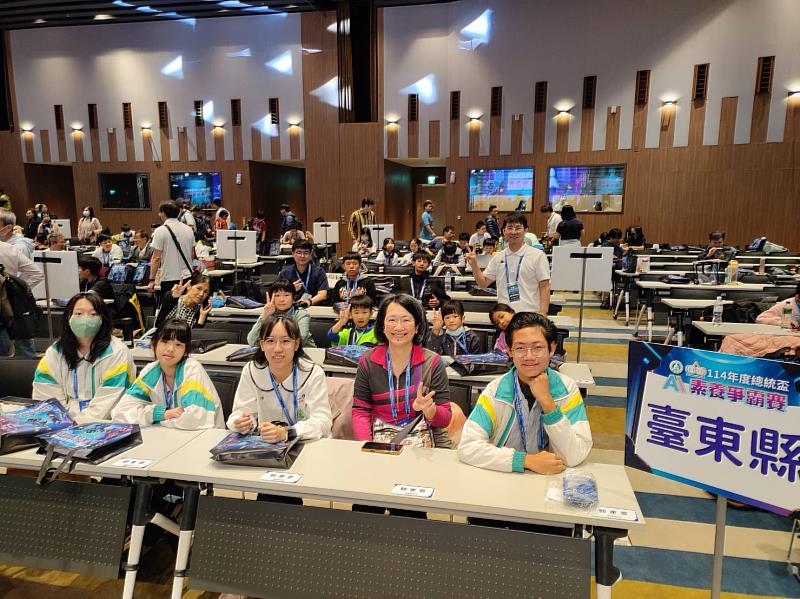 總統盃AI爭霸賽臺東傳捷報！綠島鄉公館國小勇奪全國佳作