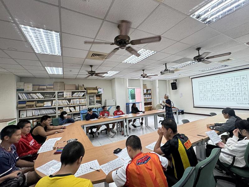 臺東縣府打造銀髮就業舞台 旅日教師化身日語講師傳承國際視野