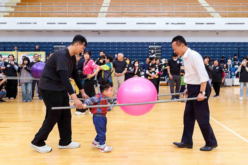 嘉義縣114年度勞工趣味運動會，親子、勞工組團熱鬧競賽