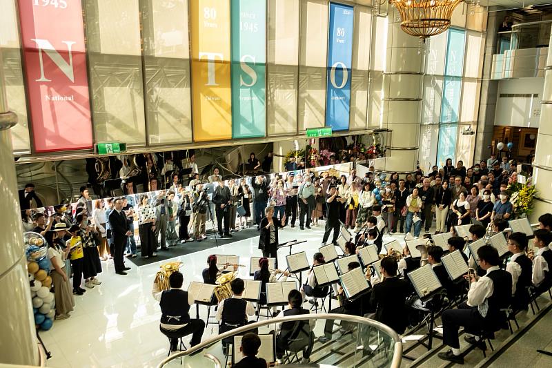 開場演出由國臺交退休法國號團員陳雪琪指揮霧峰國中管樂團，象徵扎根在地與跨世代傳承