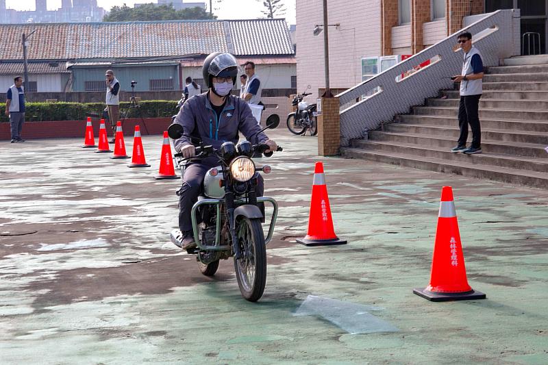 術科測驗基本循環檔車騎乘能力，未來以因應於山林間騎乘。