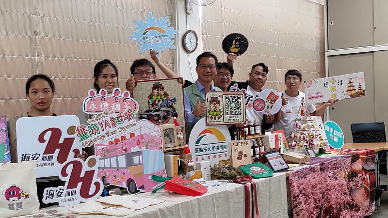 2025臺南購物節自12月開始加碼週週抽，每週抽出現金5千元10名及電動機車1台，歡迎大家來臺南共度聖誕節並抽中好禮。