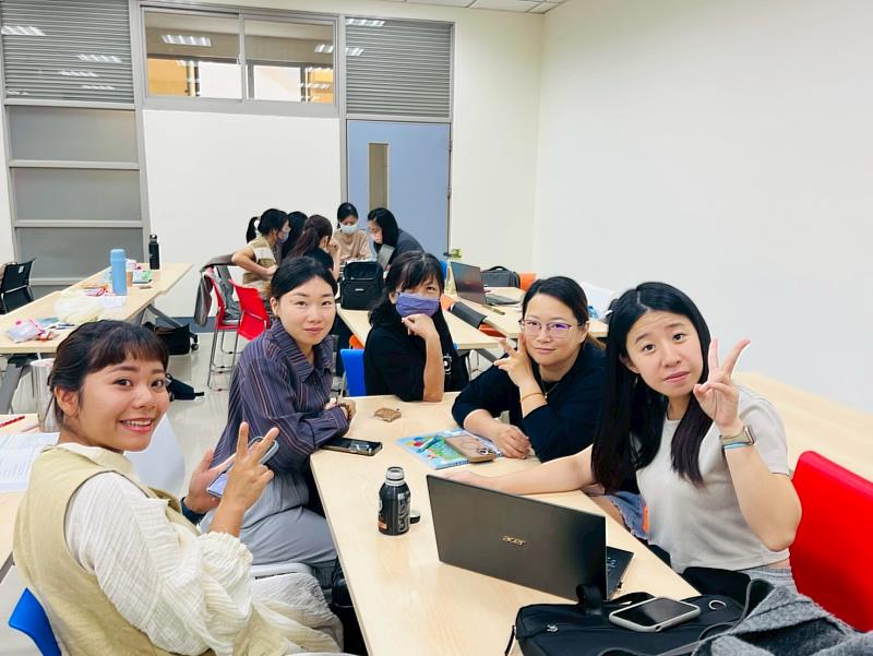 幼兒園園長專班上課情形。