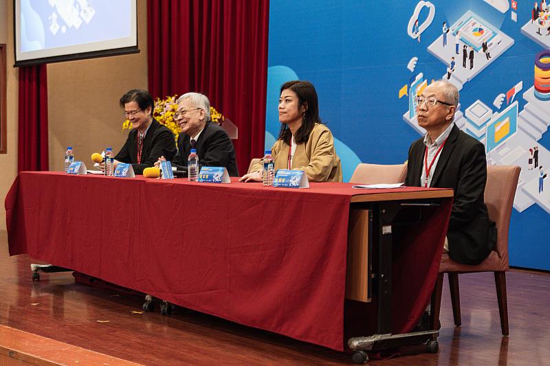 3場論壇精彩不斷，圖為「AI治理與公共溝通」場次。（世新大學提供）