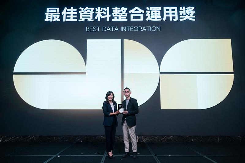 信義房屋「LINE找屋平台」再獲LINE Biz-Solutions Awards「最佳資料整合運用獎」銀獎肯定。