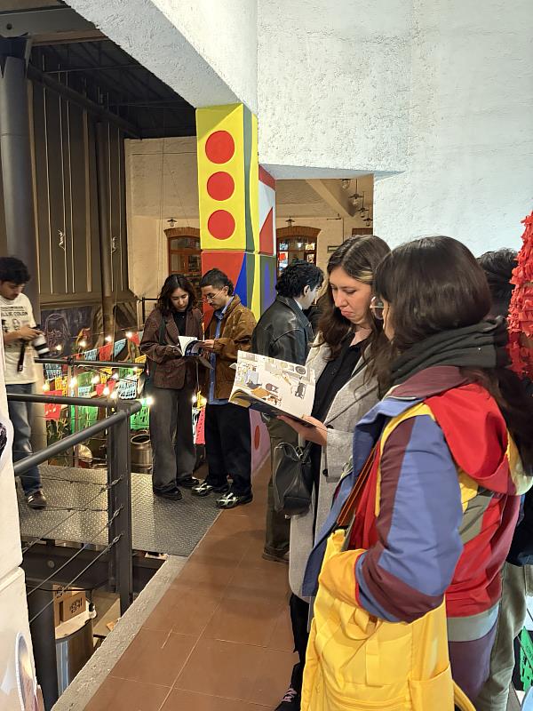 文策院與位於墨西哥市內的藝文平台YoungCollectors合作舉辦講座，觸及更多受眾。（文策院提供）