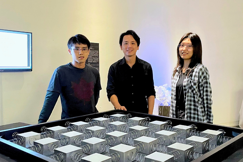 Assistant Professor Ivan Chen-Hsiu Liu (center) with team members Tsung-En Hao and Ching Shieh. (Photo credit: Ivan Chen-Hsiu Liu)