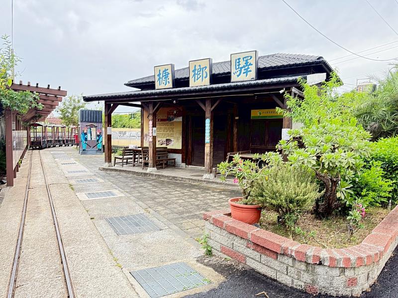 優等獎康樂里古輕便車道。