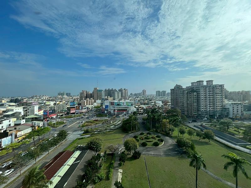 信義房屋專家預估，明年台南房市仍延續今年基調，以自住需求為主，整體價量維持「持平、盤整」態勢。