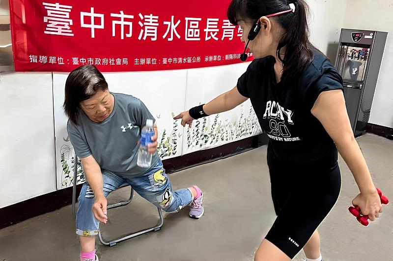 清水區長青學苑透過樂活健促班,達成活躍老化的目標。