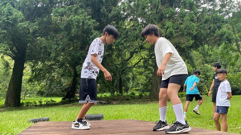 認知與實踐的交會－「日月潭森林冒險學校」讓孩子從體驗中學習，從冒險中成長